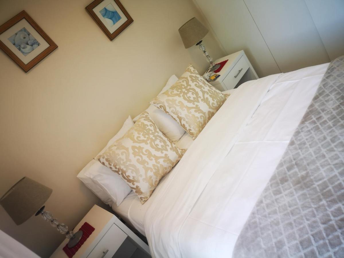 Cape Town Family Beachfront Apartment Leisure Bay Екстериор снимка