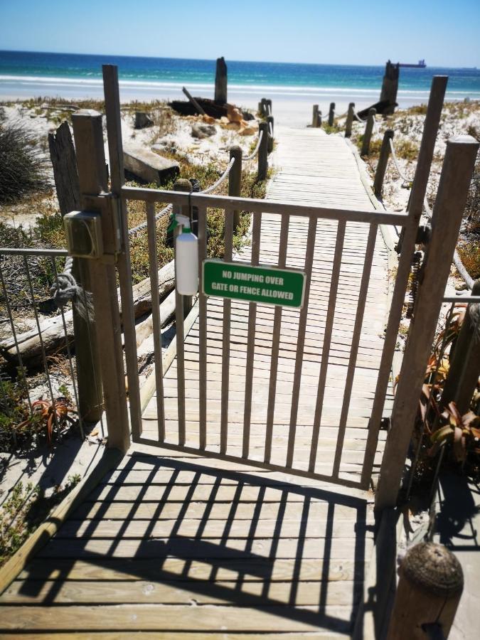 Cape Town Family Beachfront Apartment Leisure Bay Екстериор снимка